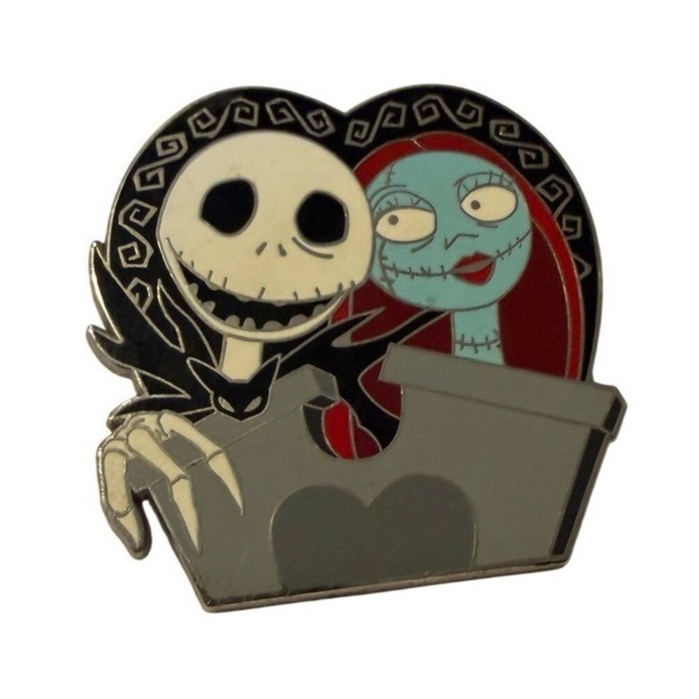 Disney Nightmare Before Christmas Jack and Sally 2008 Pin Trading Heart Enamel